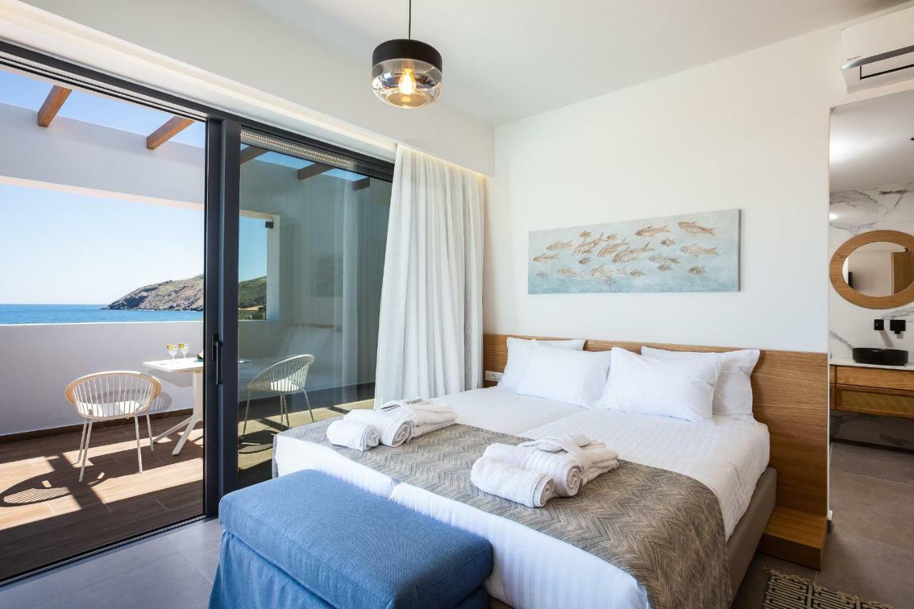Wave Villa, Beach Front Retreat, By Thinkvilla Pánormos Buitenkant foto
