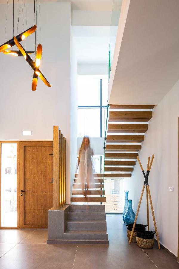 Wave Villa, Beach Front Retreat, By Thinkvilla Pánormos Buitenkant foto