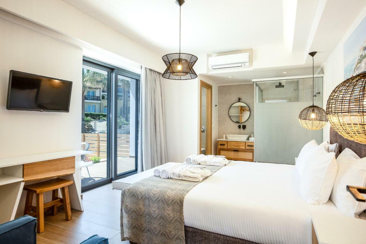 Wave Villa, Beach Front Retreat, By Thinkvilla Pánormos Buitenkant foto