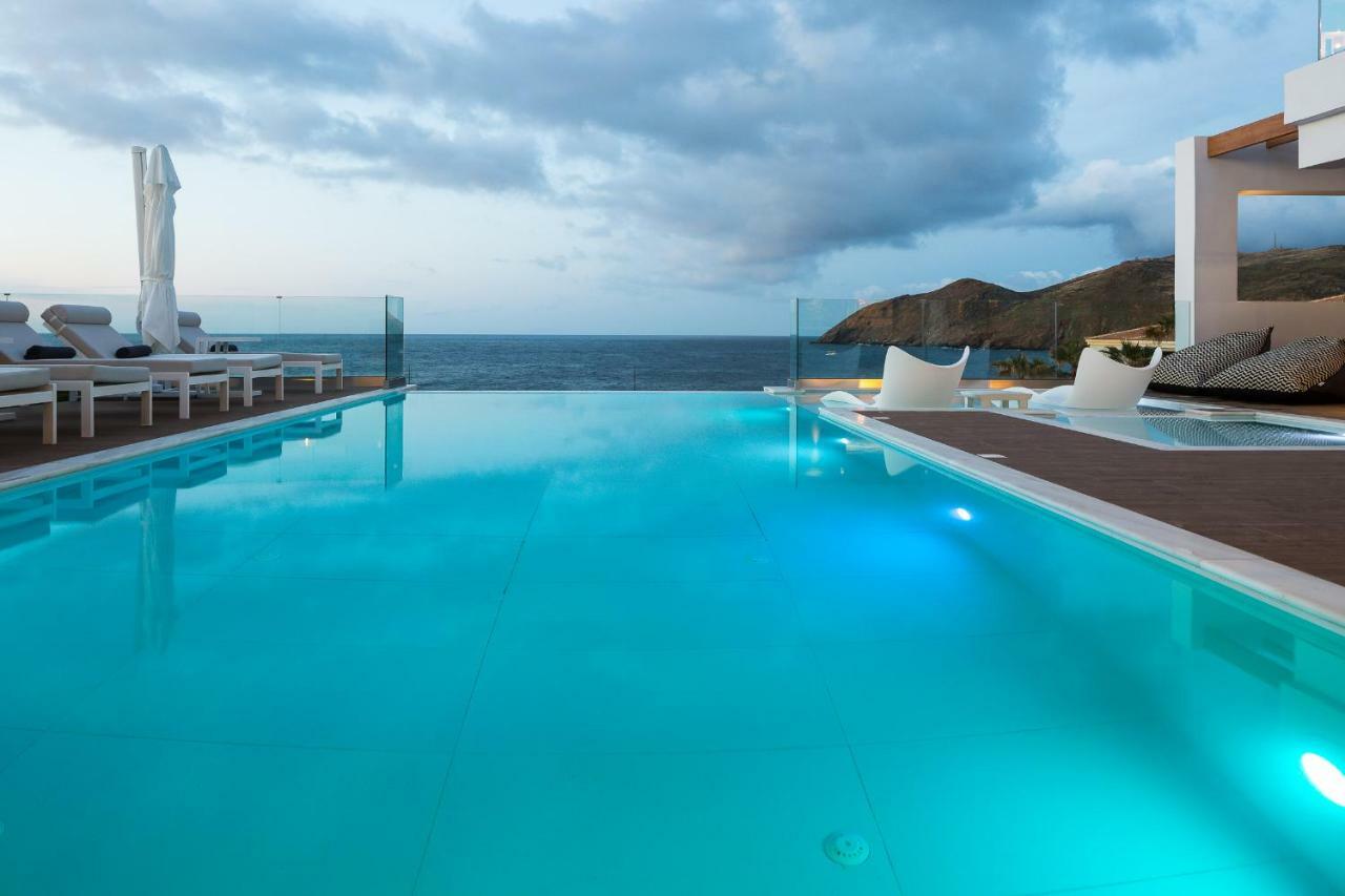 Wave Villa, Beach Front Retreat, By Thinkvilla Pánormos Buitenkant foto